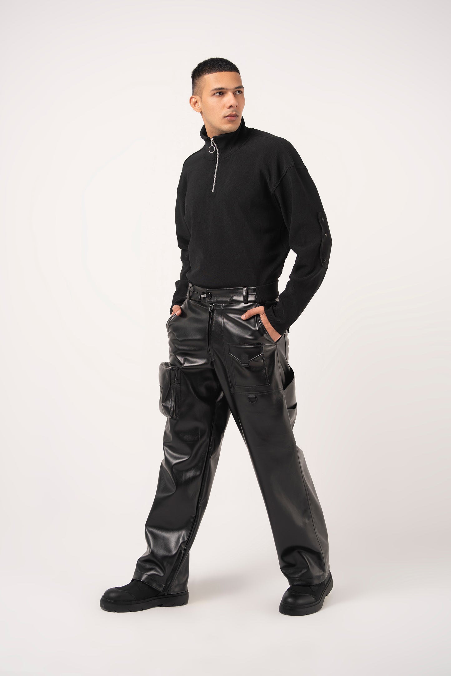 01 Carpenter Pants